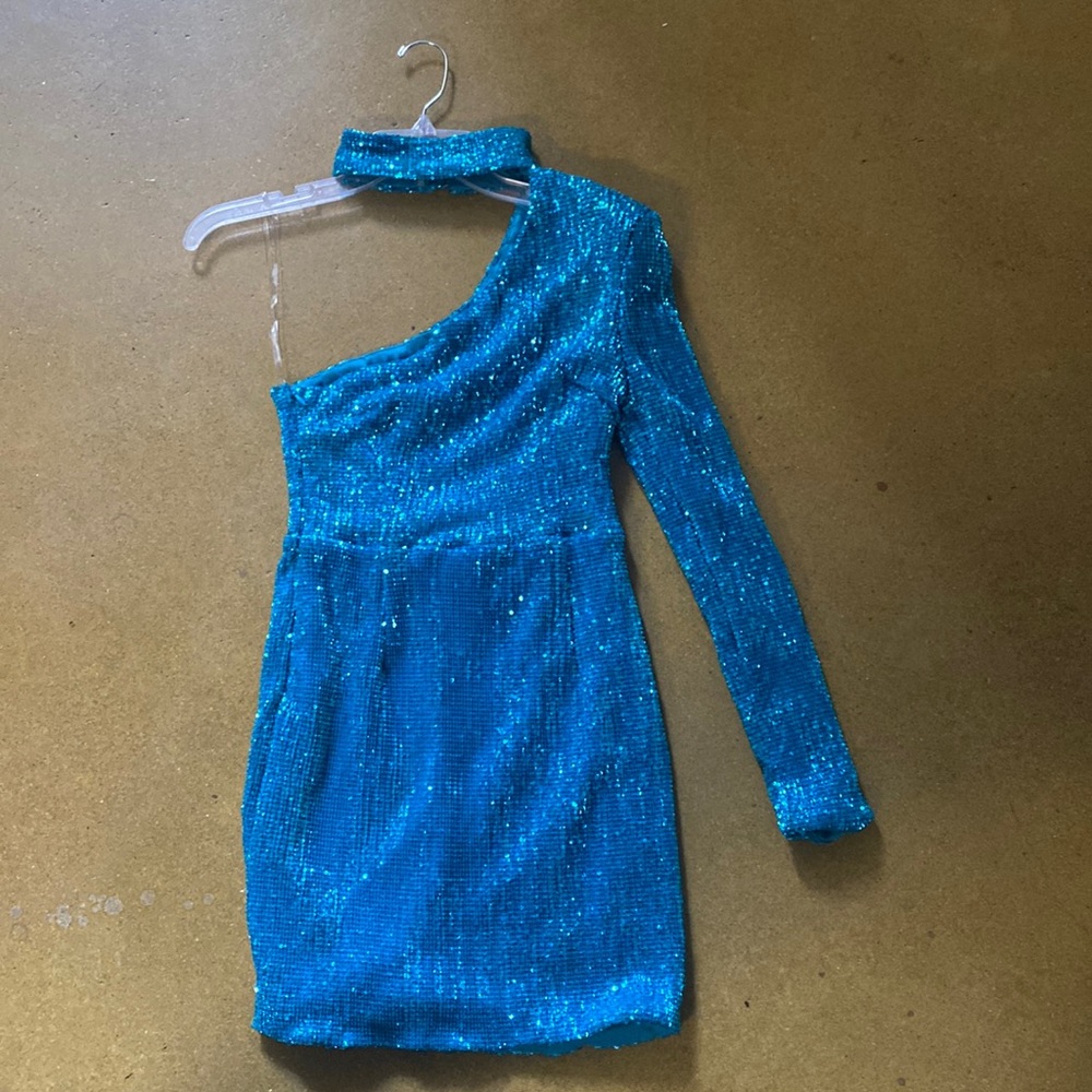 Blue sequin party dress